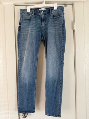 Calvin Klein Jeans Straight-Leg Jeans in Mid Blue Wash